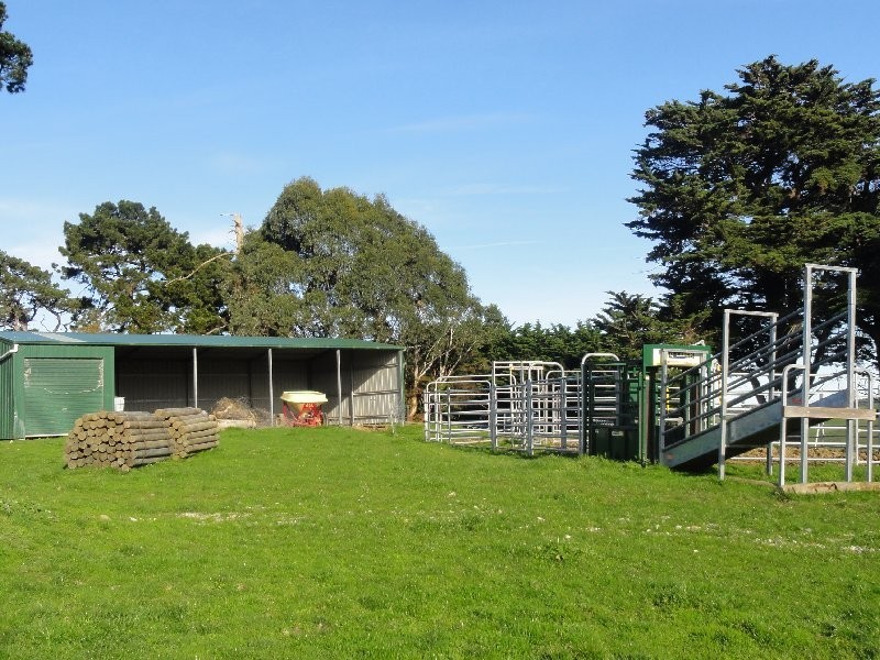 654 Falls Road, Fish Creek VIC 3959