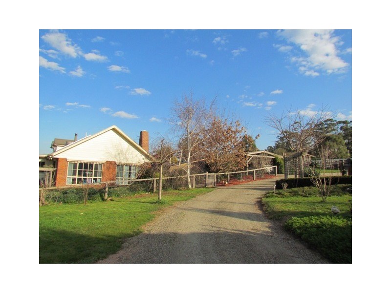 82 MackIntosh Road, Neerim South VIC 3831