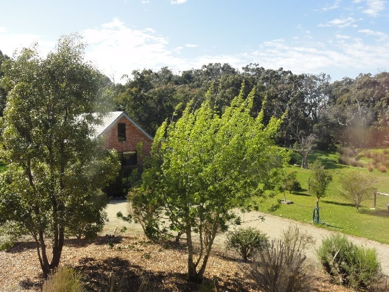 1075 Waratah Rd, Waratah North VIC 3959