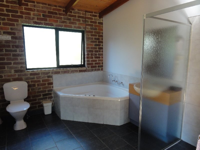 1075 Waratah Rd, Waratah North VIC 3959