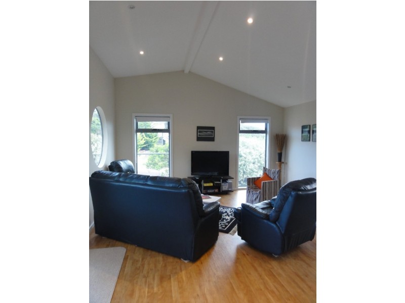 31 Sunshine Rise, Sandy Point VIC 3959