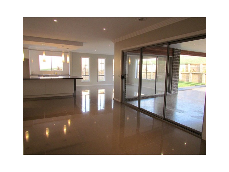 37 Glendon Drive, Warragul VIC 3820