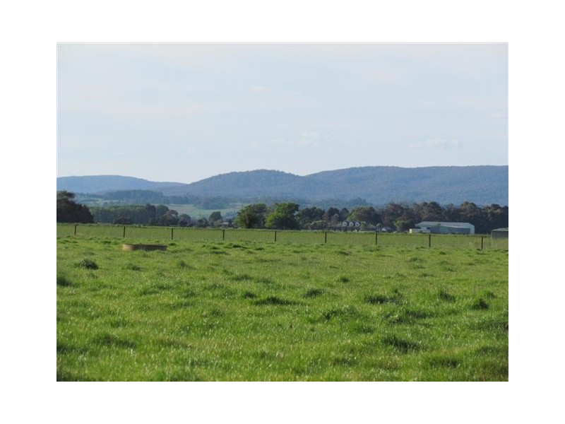 Lot 1/290 Temby Road, Iona VIC 3815