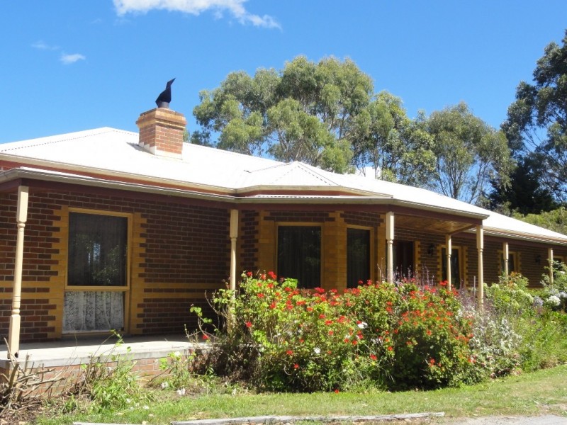 607 Waratah Road, Fish Creek VIC 3959