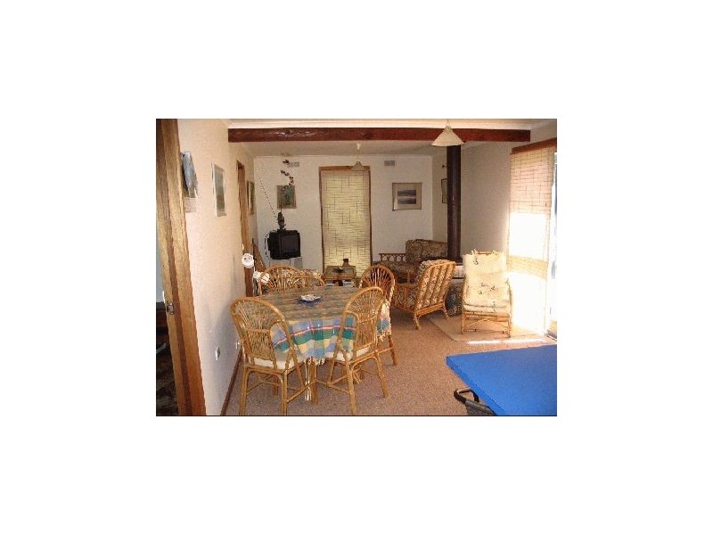 41 Ash Ave, Sandy Point VIC 3959