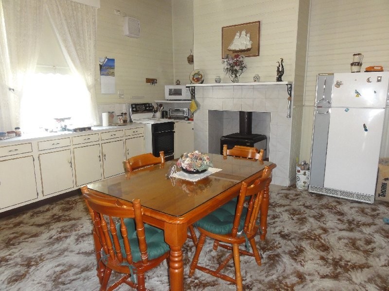 13 Railway Ave, Welshpool VIC 3966