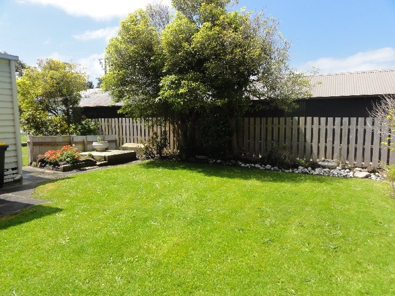 13 Railway Ave, Welshpool VIC 3966