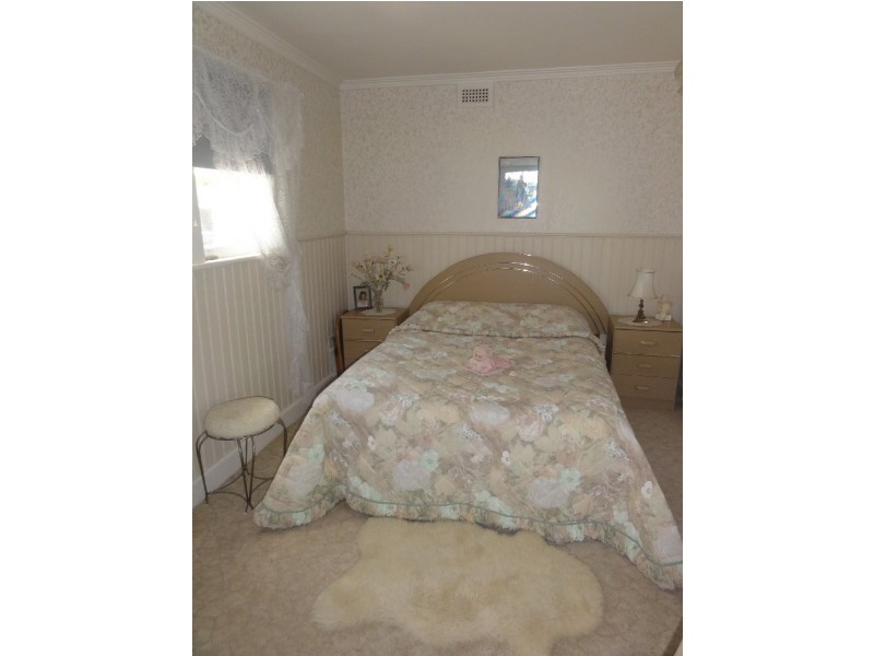 13 Railway Ave, Welshpool VIC 3966