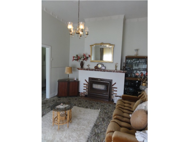 13 Railway Ave, Welshpool VIC 3966