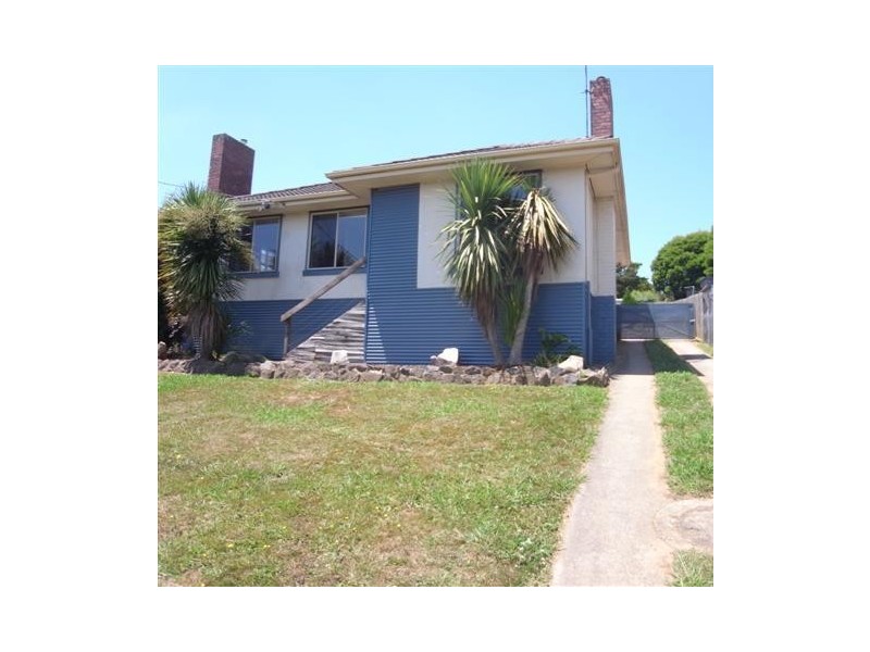 18 Burton Street, Warragul VIC 3820