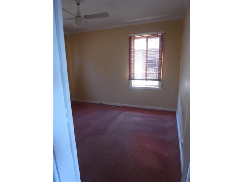 18 Burton Street, Warragul VIC 3820