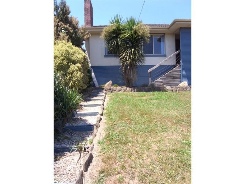 18 Burton Street, Warragul VIC 3820