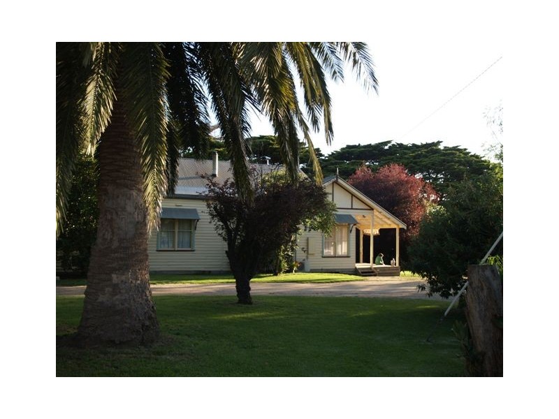 340 Mont Albert Road, Garfield VIC 3814
