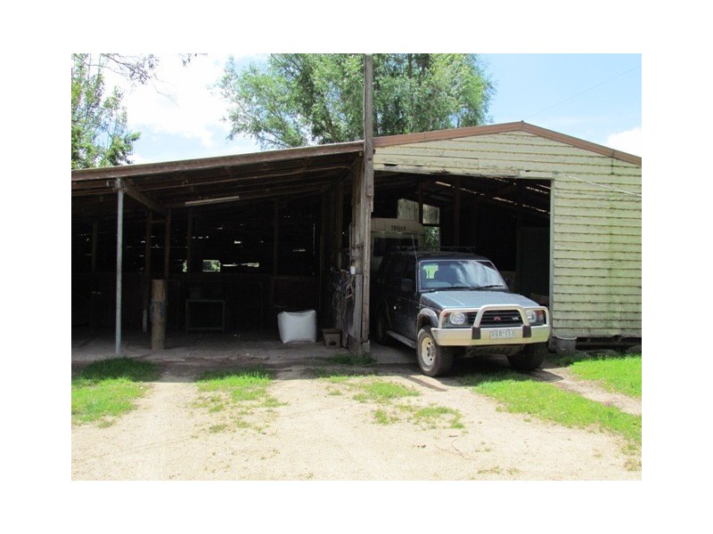 340 Mont Albert Road, Garfield VIC 3814