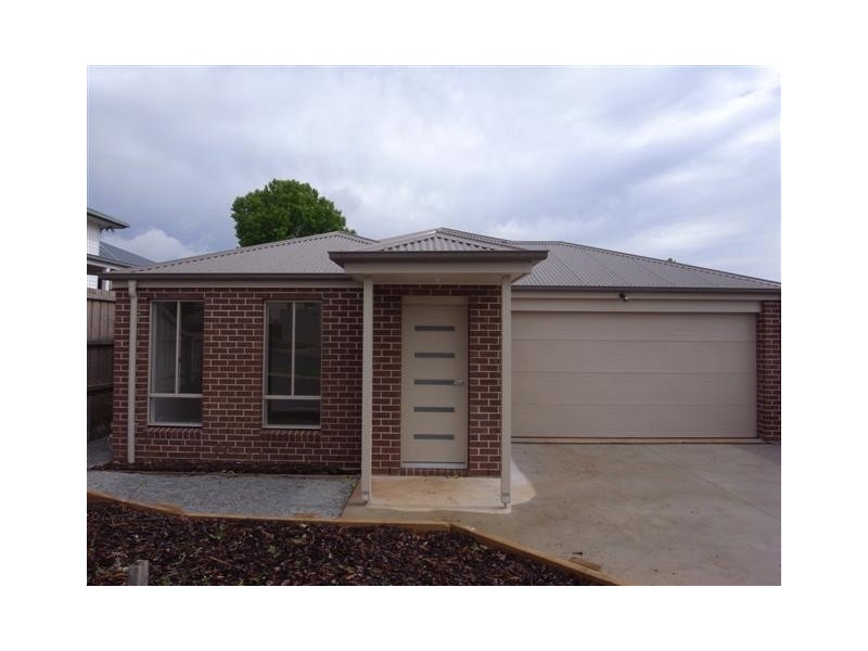 10 Logan Street, Warragul VIC 3820