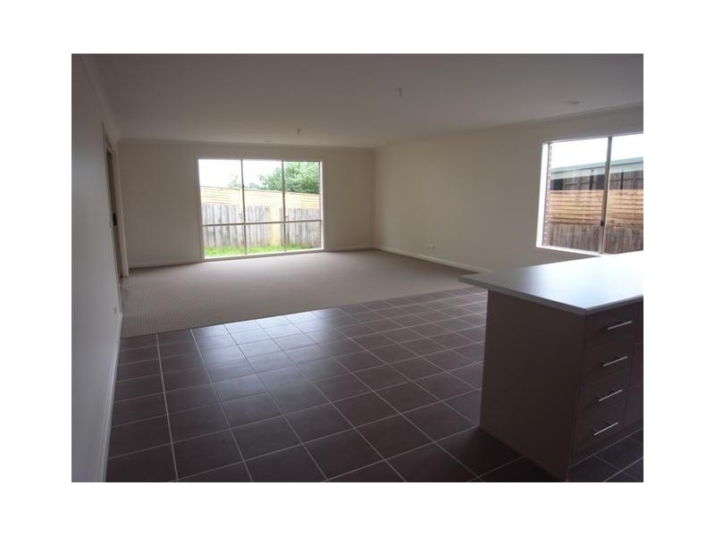 10 Logan Street, Warragul VIC 3820