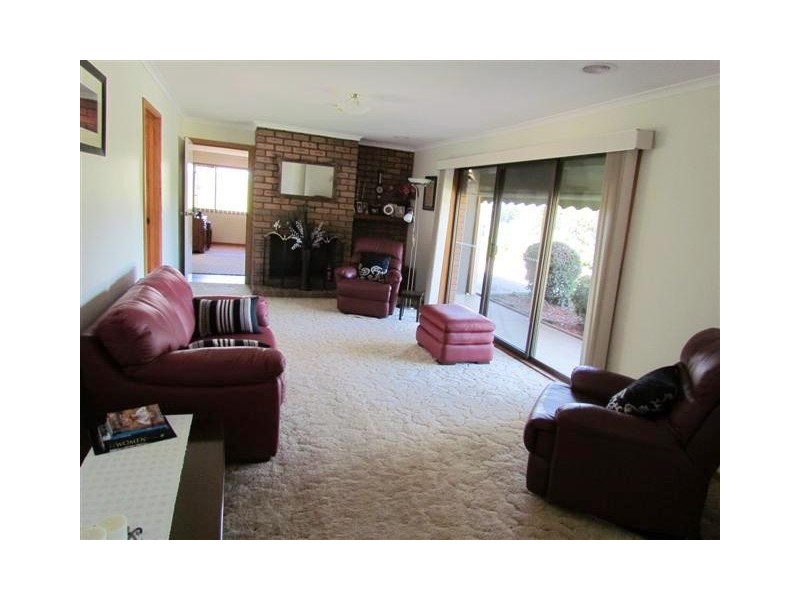 2 Bellamy Close, Warragul VIC 3820