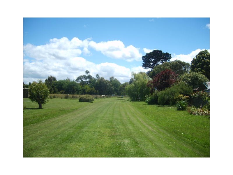 8 River St, Port Franklin VIC 3964