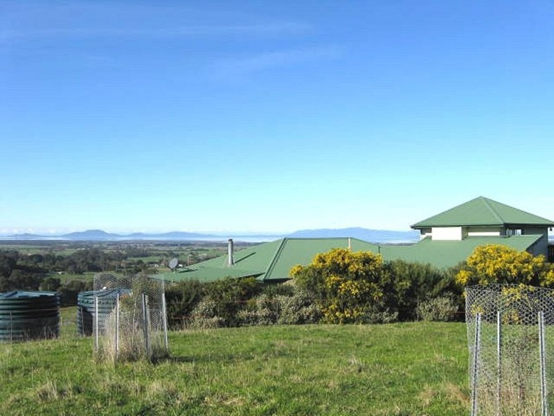 50 Hobson Rd, Foster VIC 3960