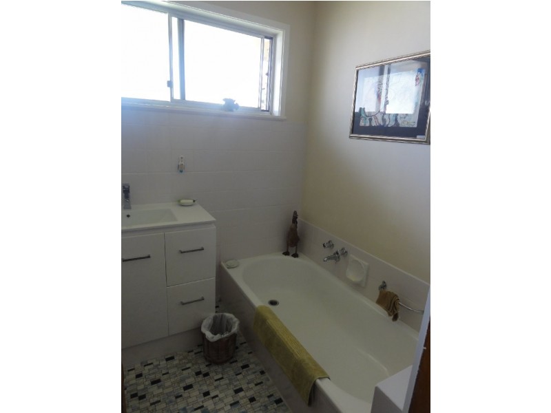 36 Nelson St, Foster VIC 3960