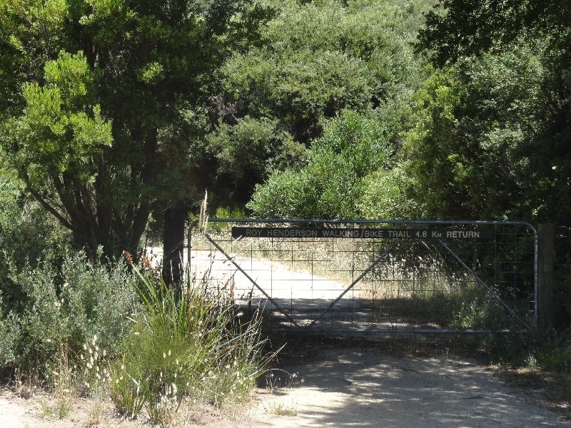 15 Manuka St, Sandy Point VIC 3959