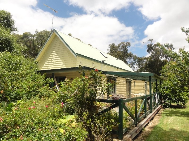 4 Frances Crt, Foster VIC 3960
