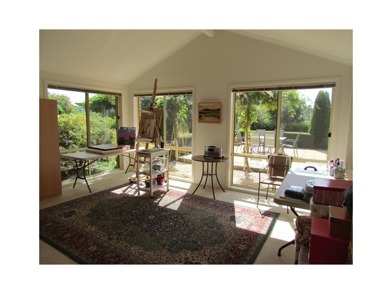 27 Simper Court, Drouin VIC 3818