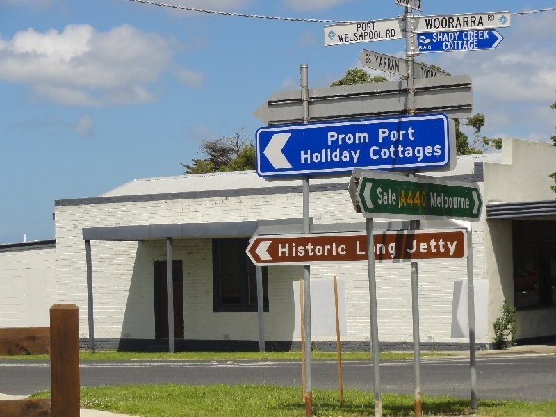 26 Main St, Welshpool VIC 3966