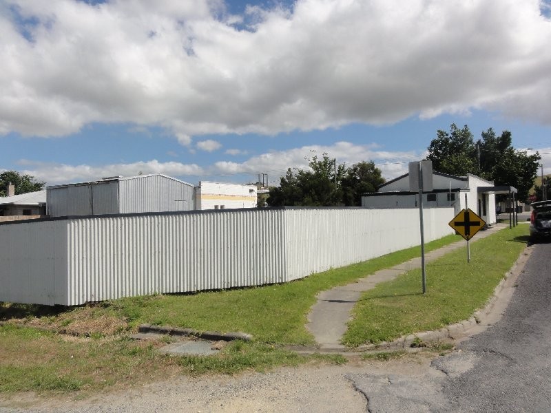 26 Main St, Welshpool VIC 3966