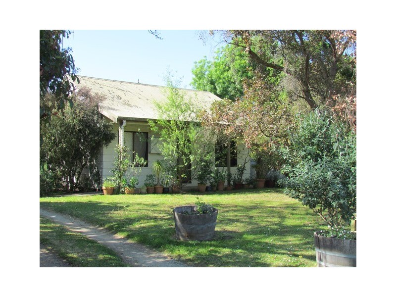 1704 Waterloo Road, Yarragon VIC 3823