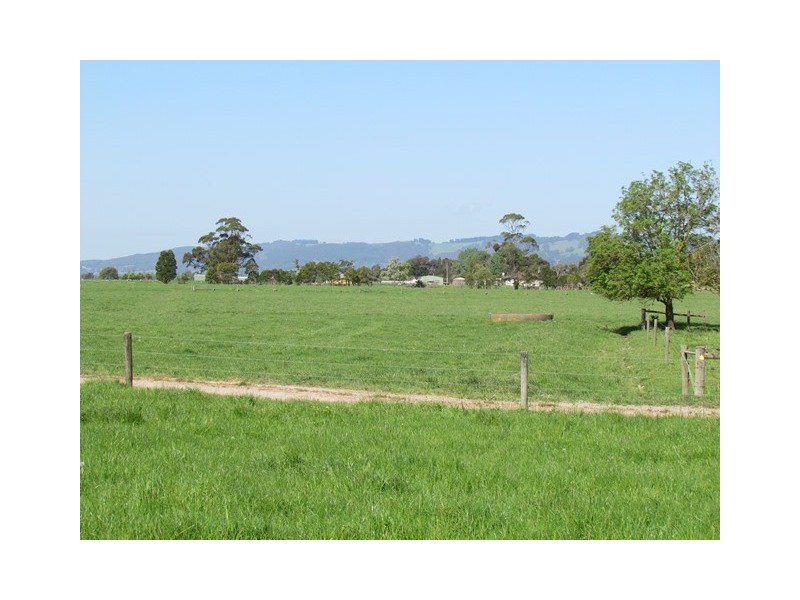 1704 Waterloo Road, Yarragon VIC 3823