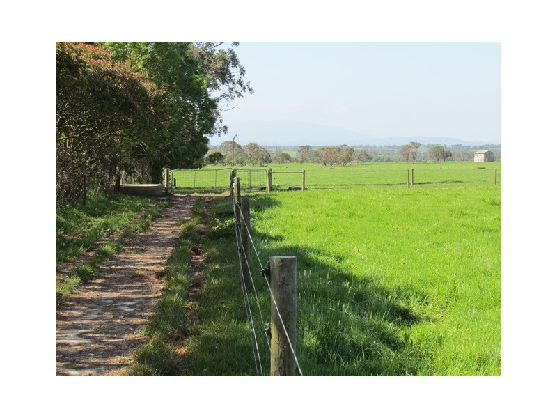 1704 Waterloo Road, Yarragon VIC 3823