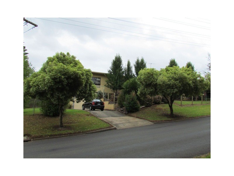 16 Sutton Street, Warragul VIC 3820
