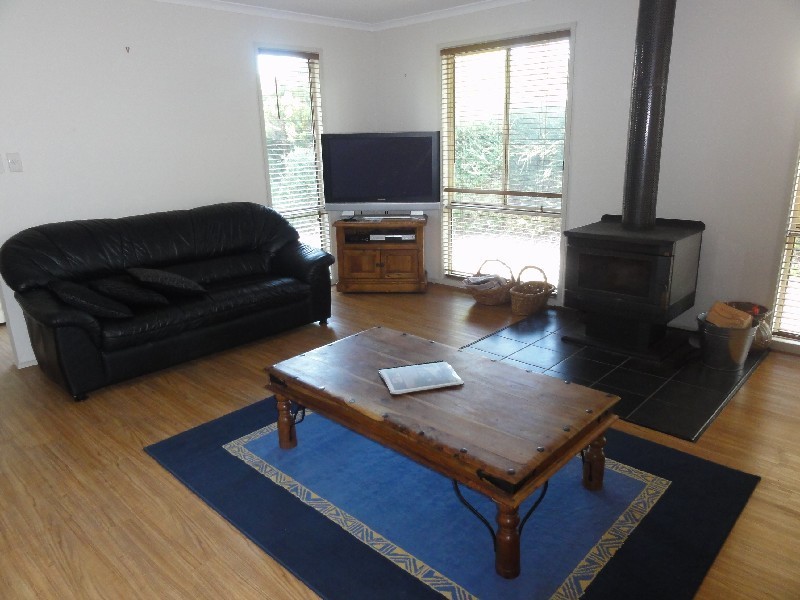 1 Tecoma Ave, Sandy Point VIC 3959