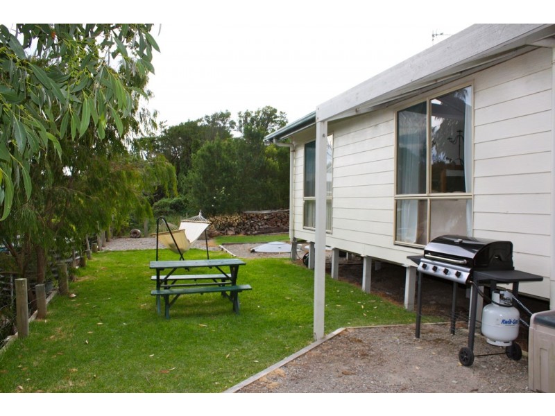 1 Tecoma Ave, Sandy Point VIC 3959