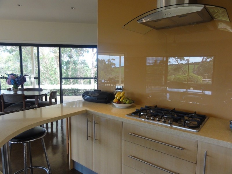 195 Savages Rd, Waratah North VIC 3959