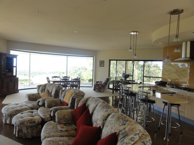 195 Savages Rd, Waratah North VIC 3959