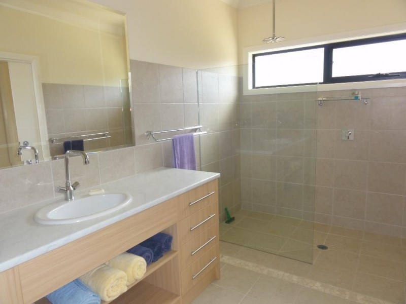 195 Savages Rd, Waratah North VIC 3959