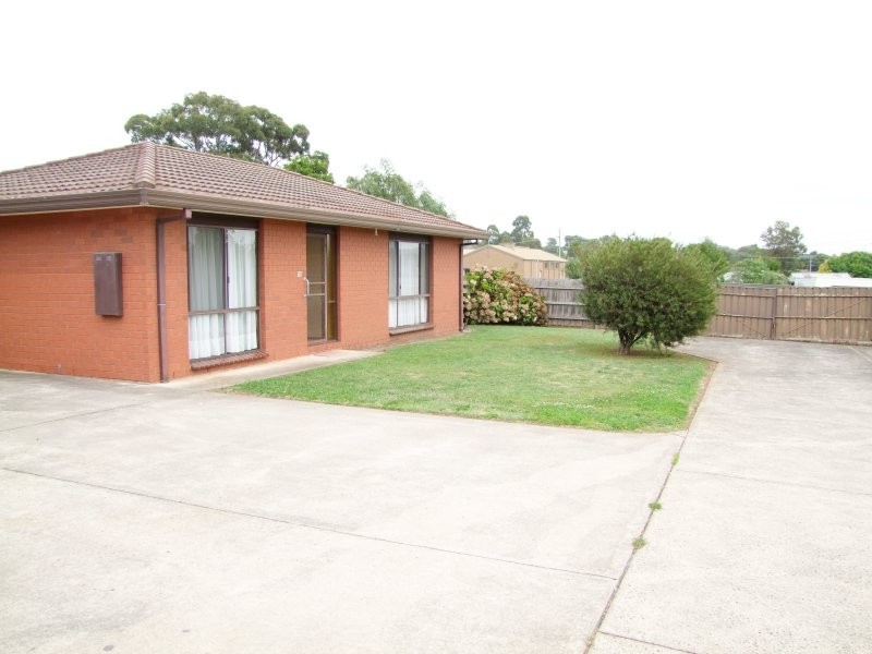 10 Bellingham Street, Leongatha VIC 3953