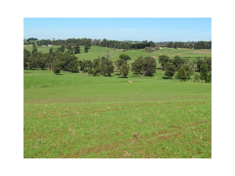 227 Hunts Road, Willow Grove VIC 3825