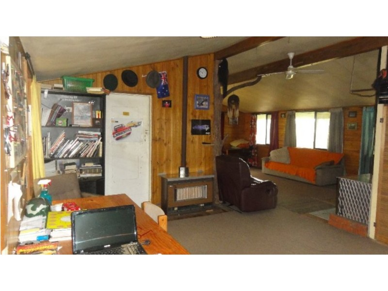 250 Toora Wonyip Rd, Toora VIC 3962