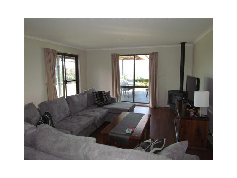1016 Moe Willow Grove Road, Willow Grove VIC 3825