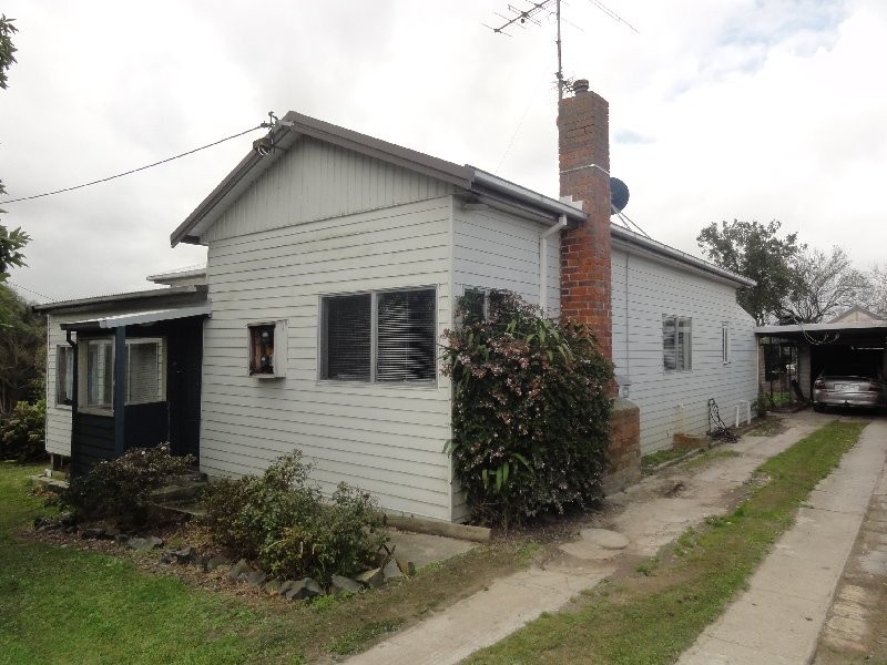 13 Williamson St, Fish Creek VIC 3959