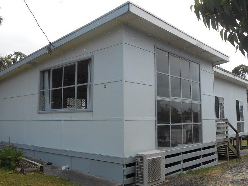 8 Brown St, Waratah Bay VIC 3959