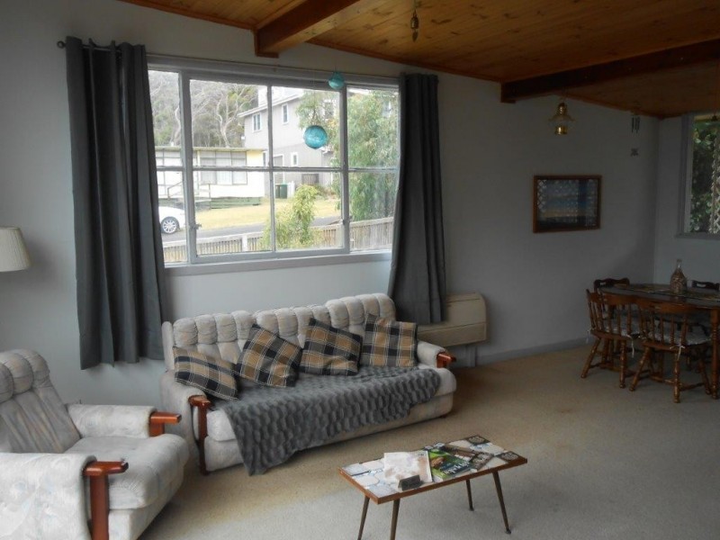 8 Brown St, Waratah Bay VIC 3959