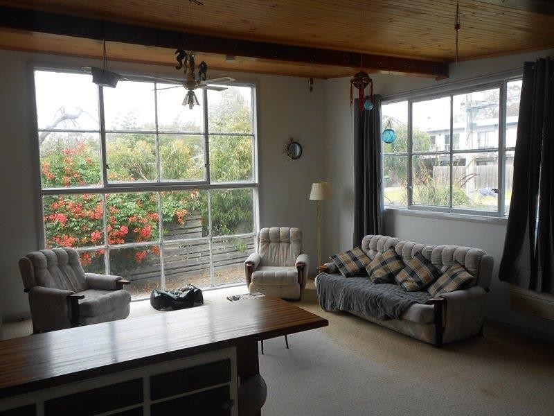 8 Brown St, Waratah Bay VIC 3959