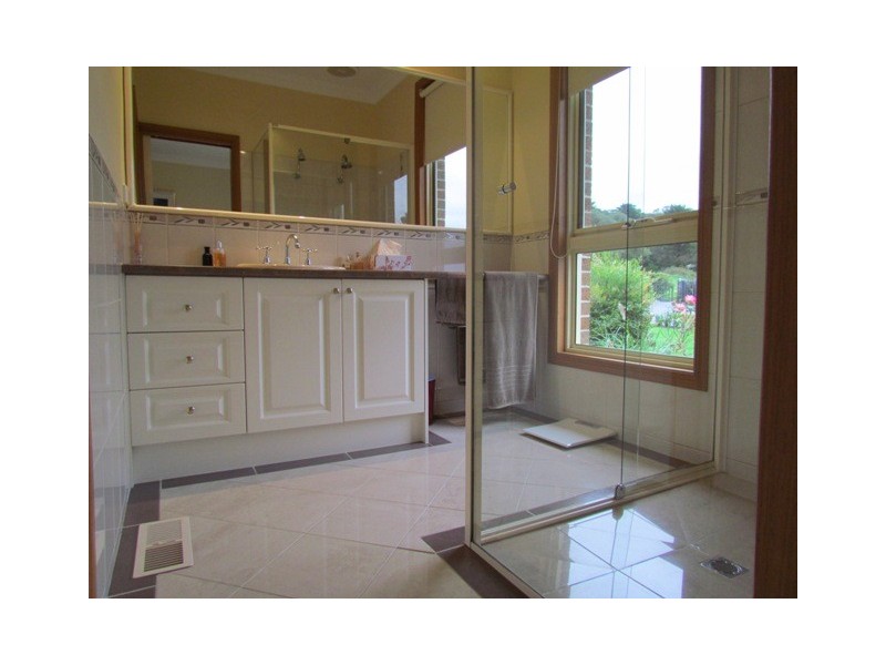 953 Princes Way, Drouin VIC 3818