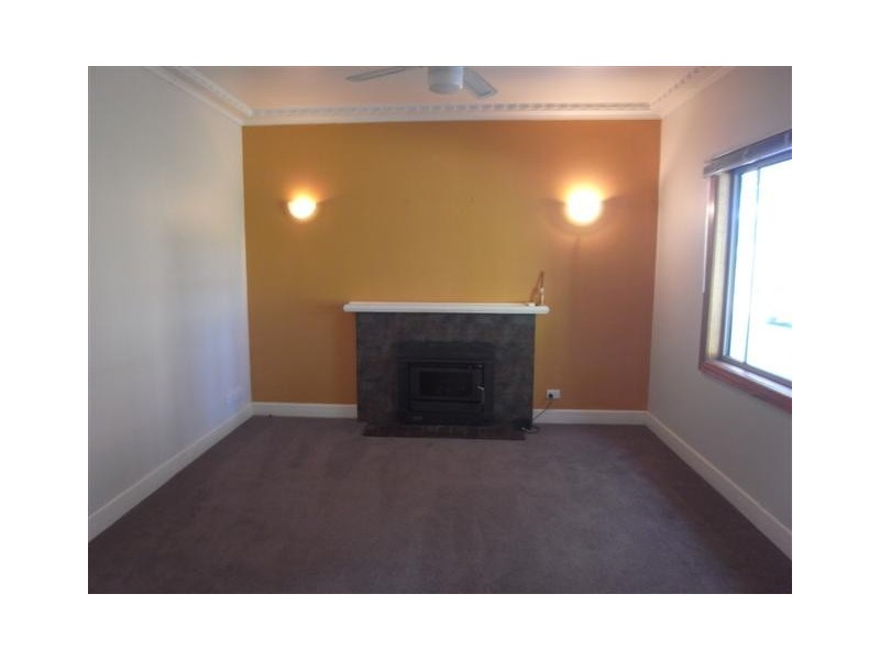 70 Kelly Road, Athlone VIC 3818