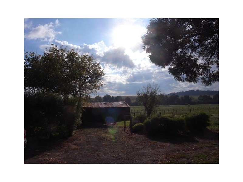 70 Kelly Road, Athlone VIC 3818