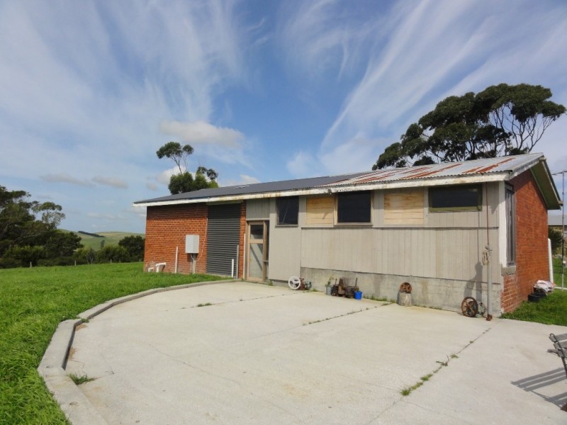 580 Falls Road, Fish Creek VIC 3959